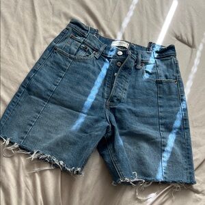 Abercrombie & Fitch 7” Blue Dad High Rise Shorts